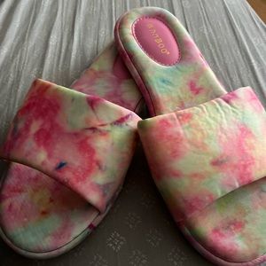 Tie dye slides